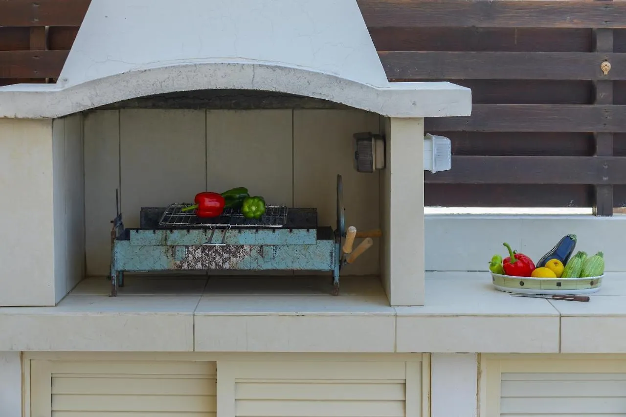 Protaras Beachfront Villa Pietra