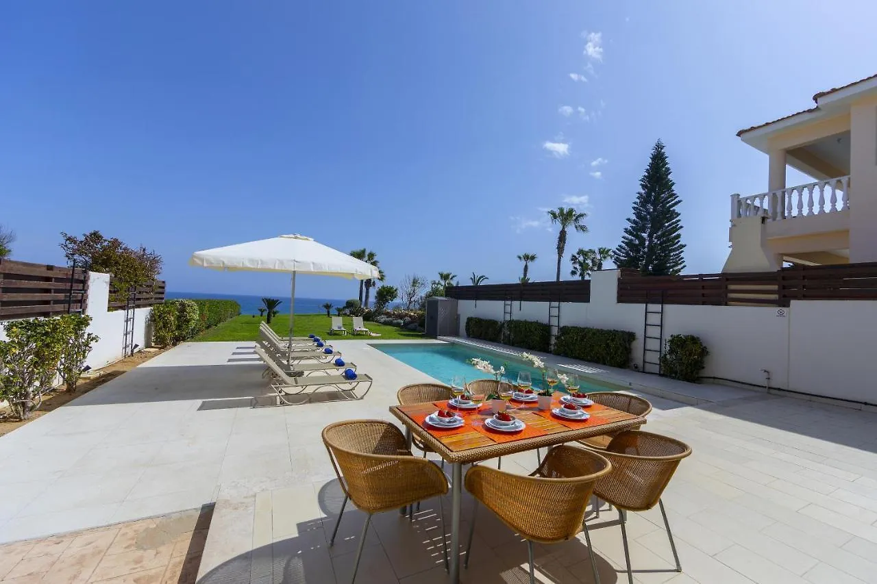 Protaras Beachfront Villa Pietra