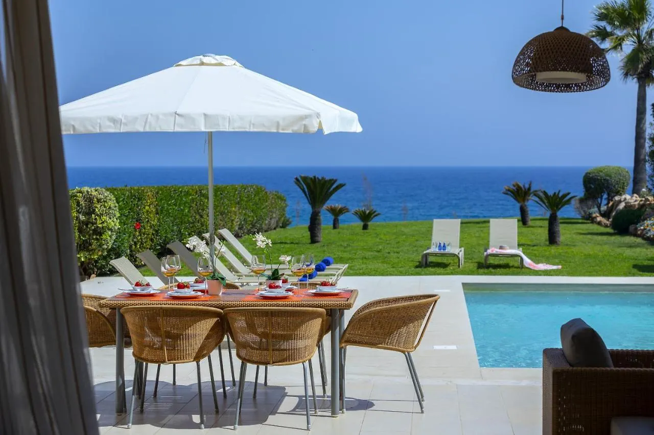 Protaras Beachfront Villa Pietra 0*,