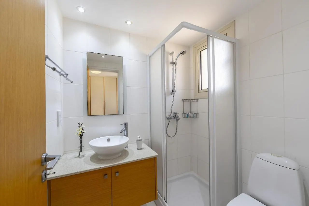 Protaras Beachfront Villa Pietra 0*,